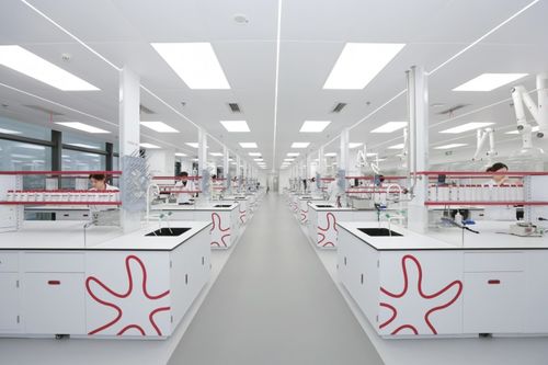 水羊股份閃耀2024 CIE美妝盛會 以科技咨詢服務(wù)開啟美妝新視界